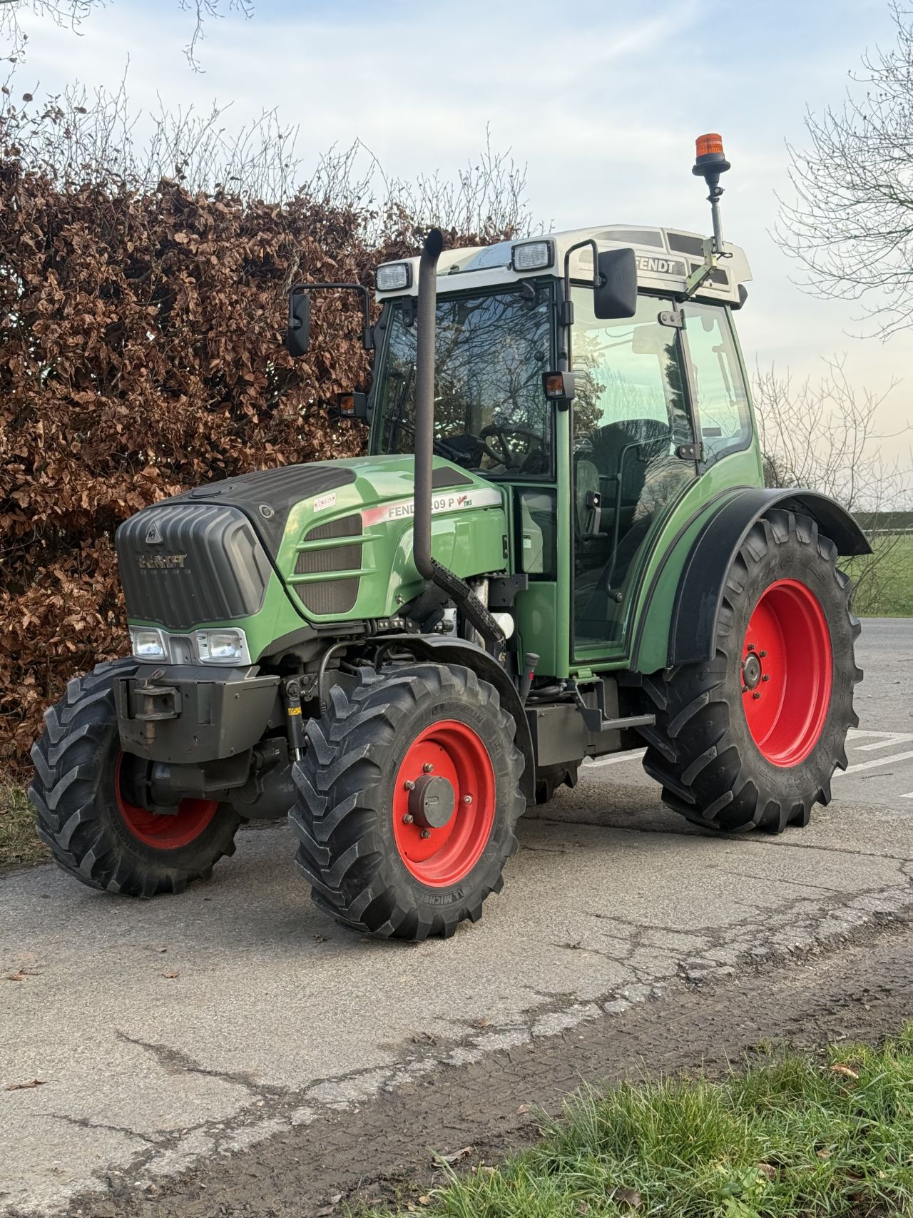 Fendt 209f ( 3800 uur )