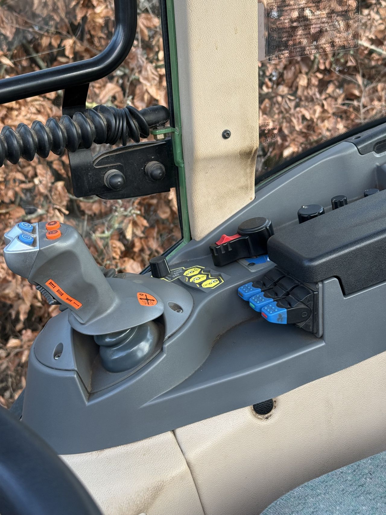 Fendt 209f ( 3800 uur )