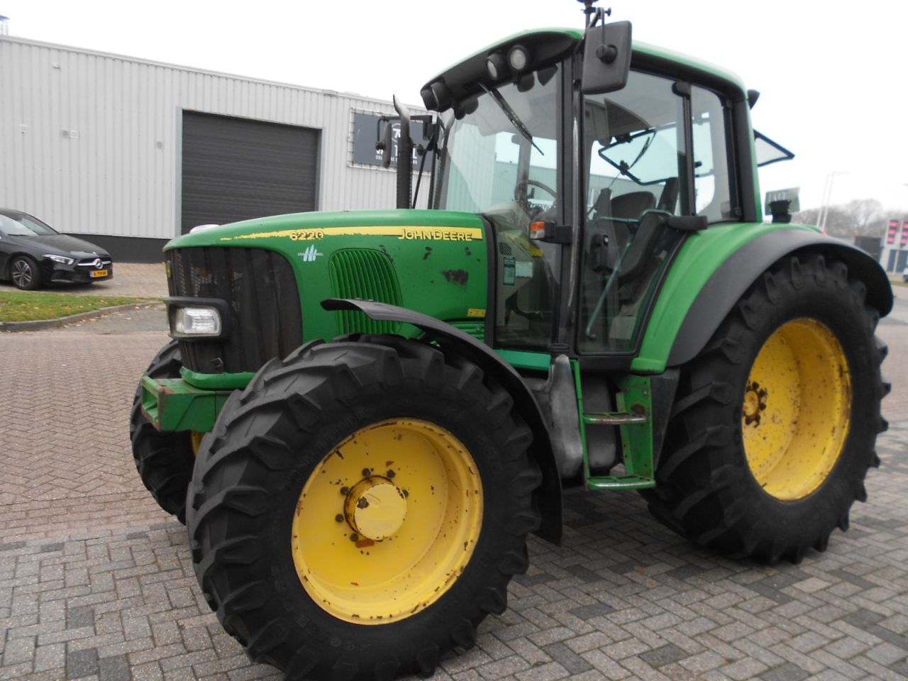 JOHN DEERE 6220