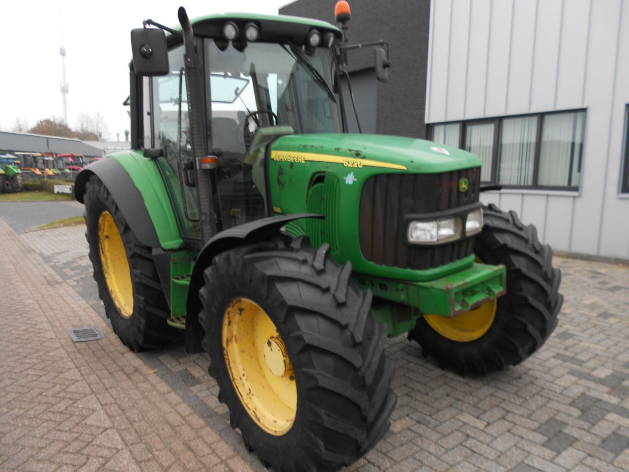 JOHN DEERE 6220