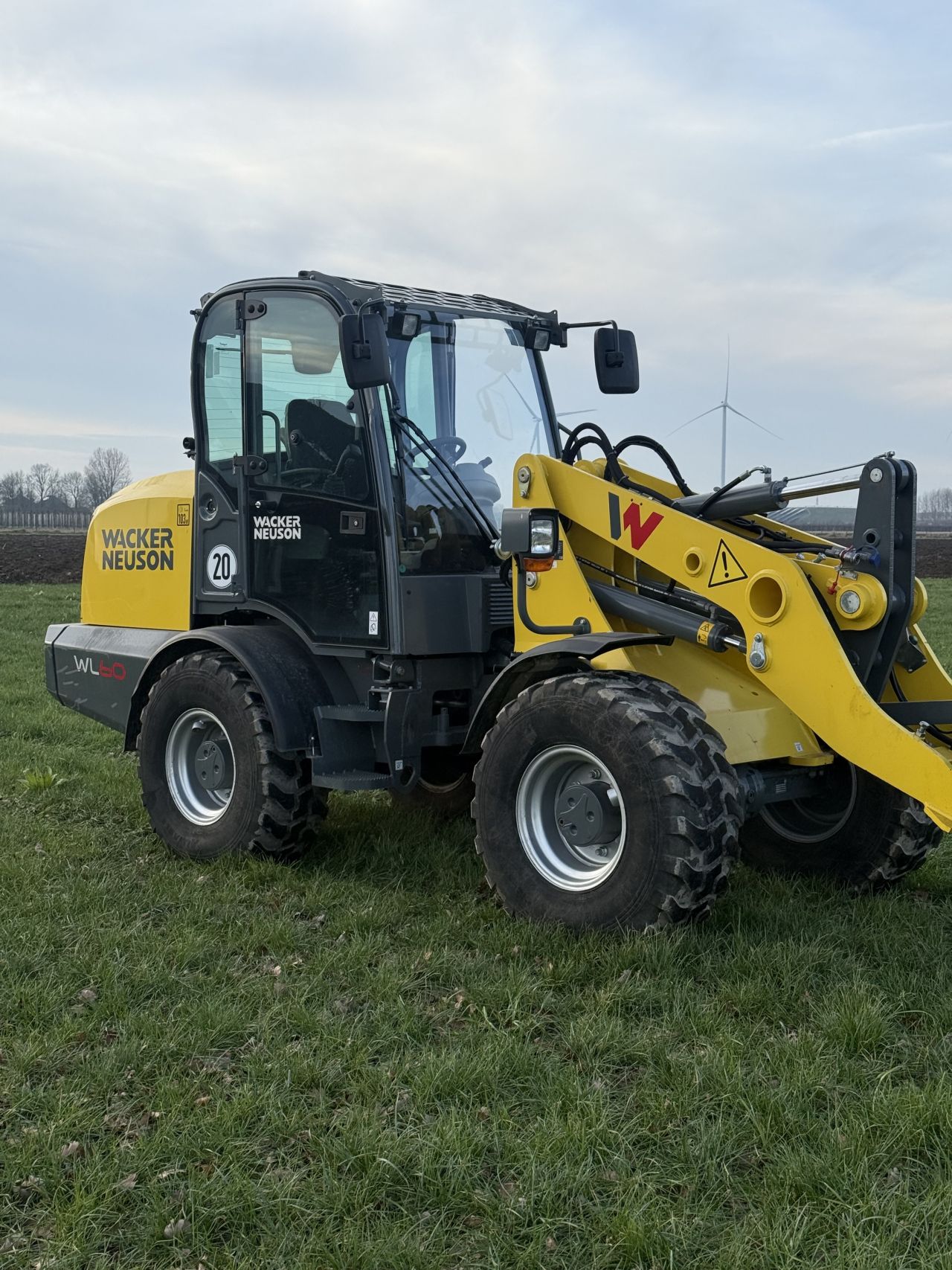Wacker Neuson wl60 ( 330 uur )