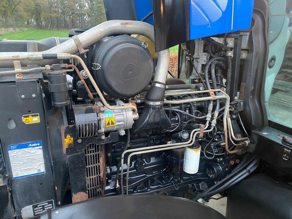 New Holland TS125A tractor