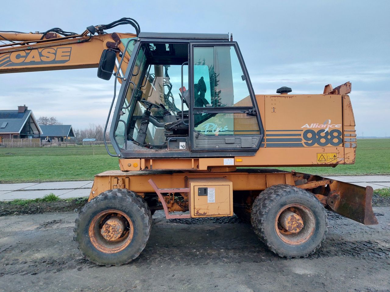 Case 988 Alliance banden kraan !!! weinig uren !!!