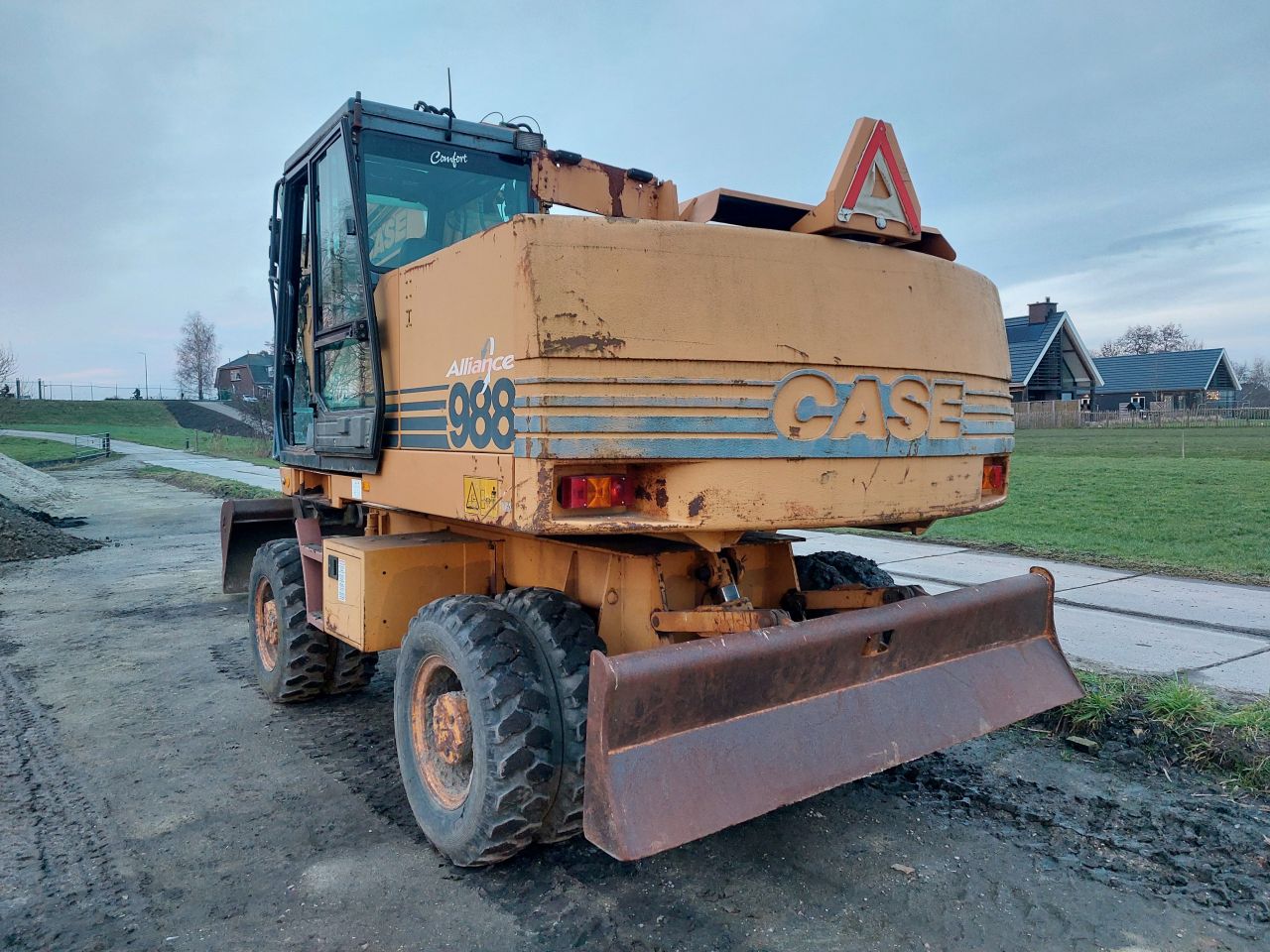 Case 988 Alliance banden kraan !!! weinig uren !!!