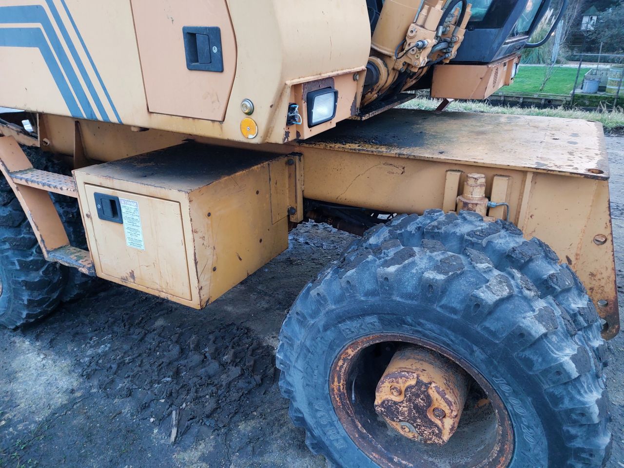 Case 988 Alliance banden kraan !!! weinig uren !!!