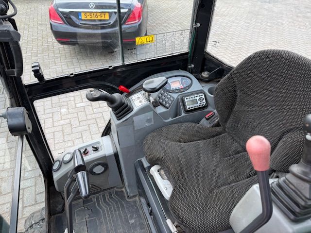 Bobcat E20 Binnendraaier 2T Minikraan Minigraver ZGST