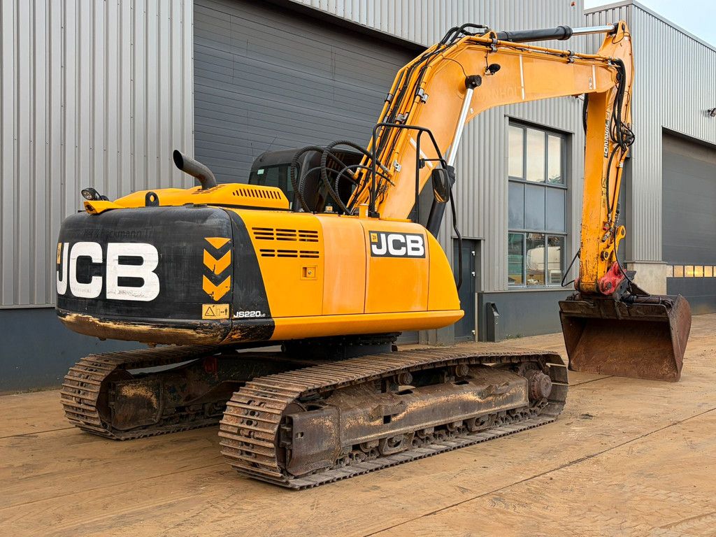 JCB JS220