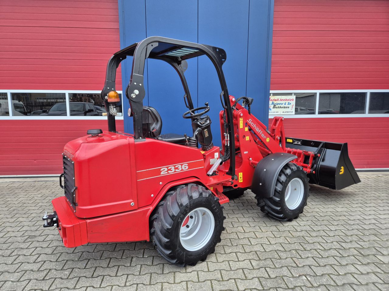 SCHAFFER 2336 SHOVEL MET KUBOTA 4 CILINDER BOUWJAAR 2015