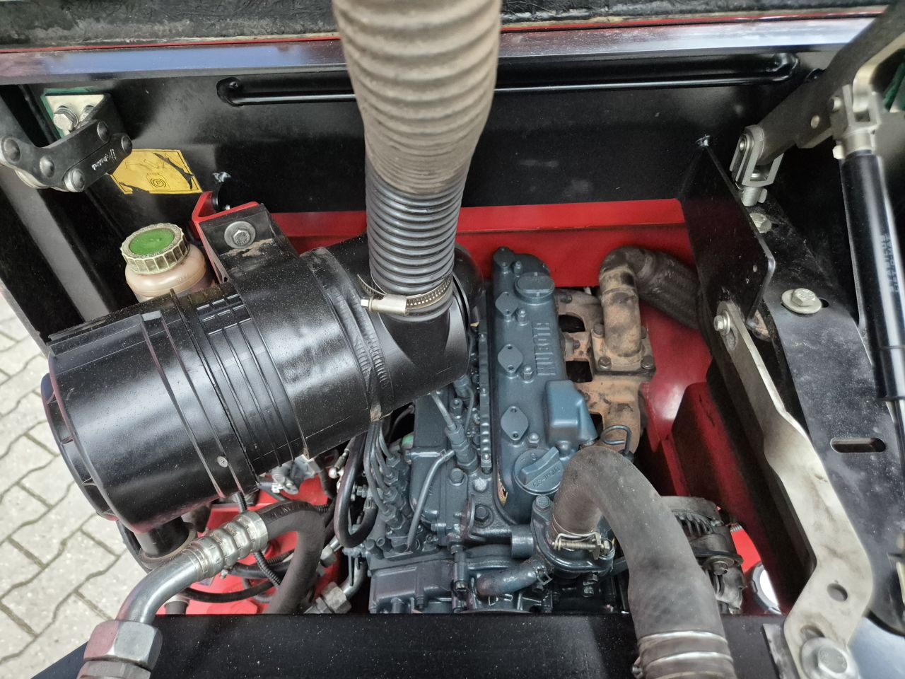 SCHAFFER 2336 SHOVEL MET KUBOTA 4 CILINDER BOUWJAAR 2015