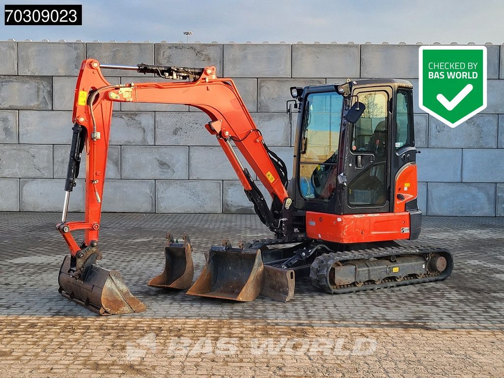 Kubota U36 -4 3 Buckets