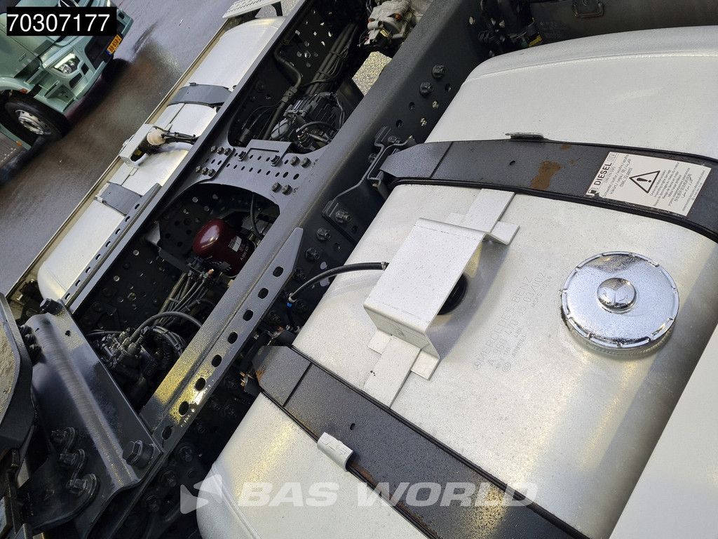 Mercedes Actros 1948 4X2 BigSpace 2xTanks