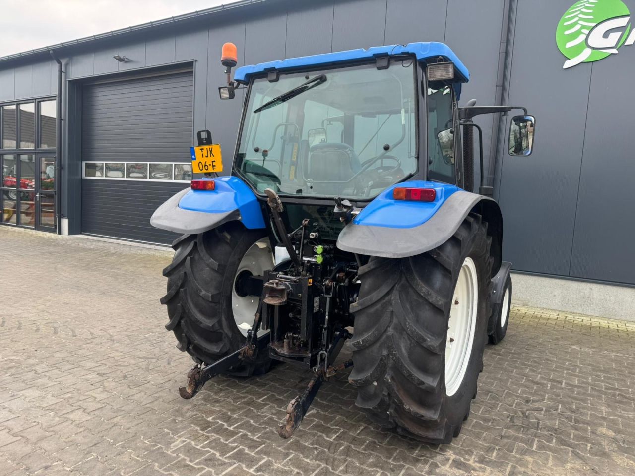 New Holland Tl80A