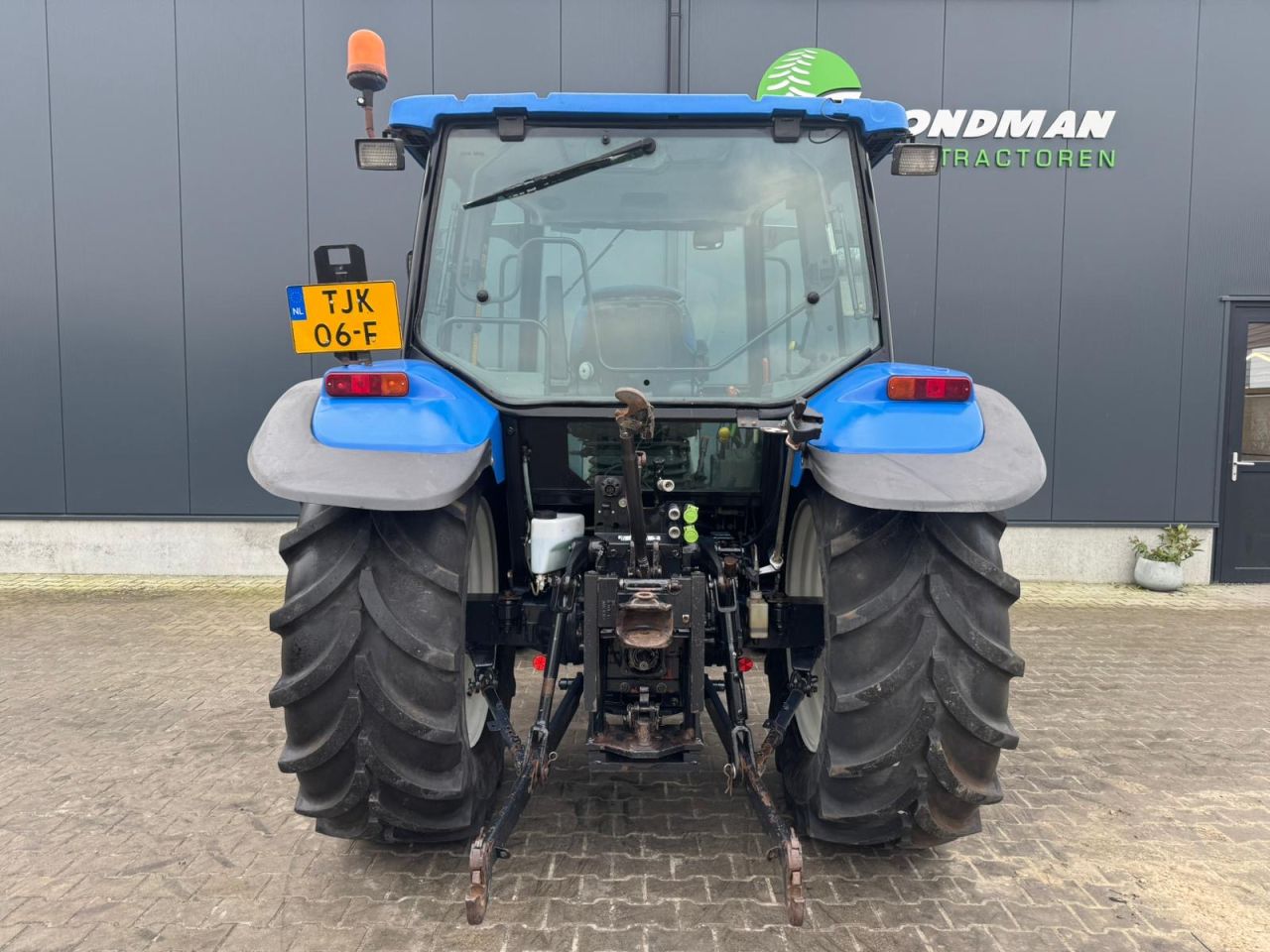 New Holland Tl80A