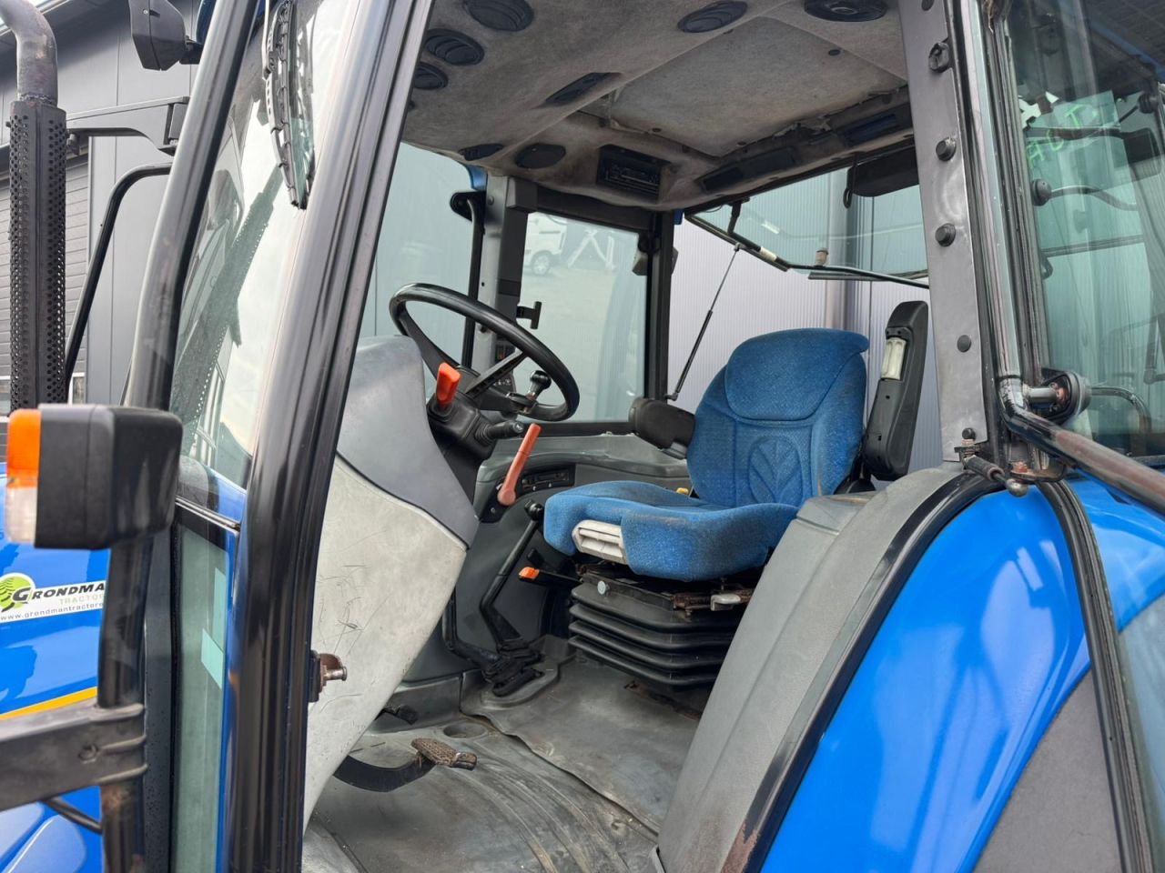 New Holland Tl80A