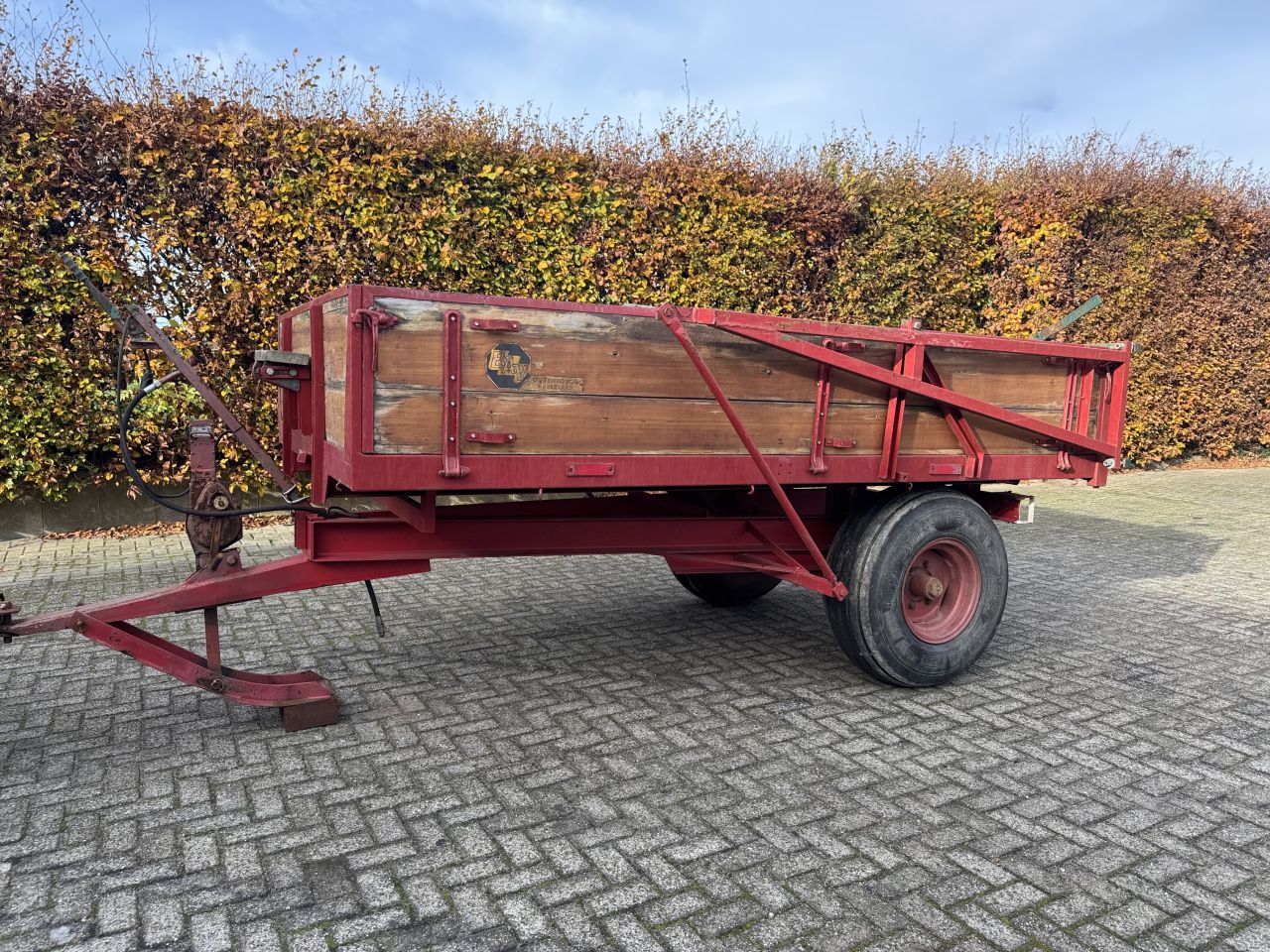 Oldtimer BVA kipper met kenteken