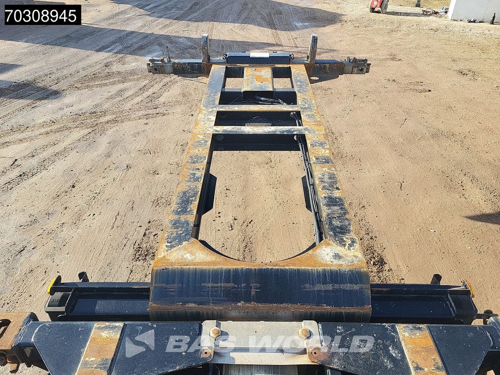 Renders 800 TUV 02/26 Multi Lifting Axle