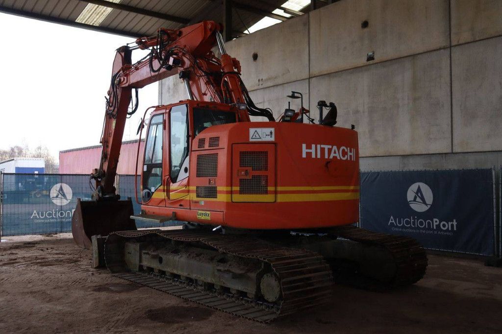 Crawler excavator Hitachi ZX225 USLC-5B Diesel 122kW 2014