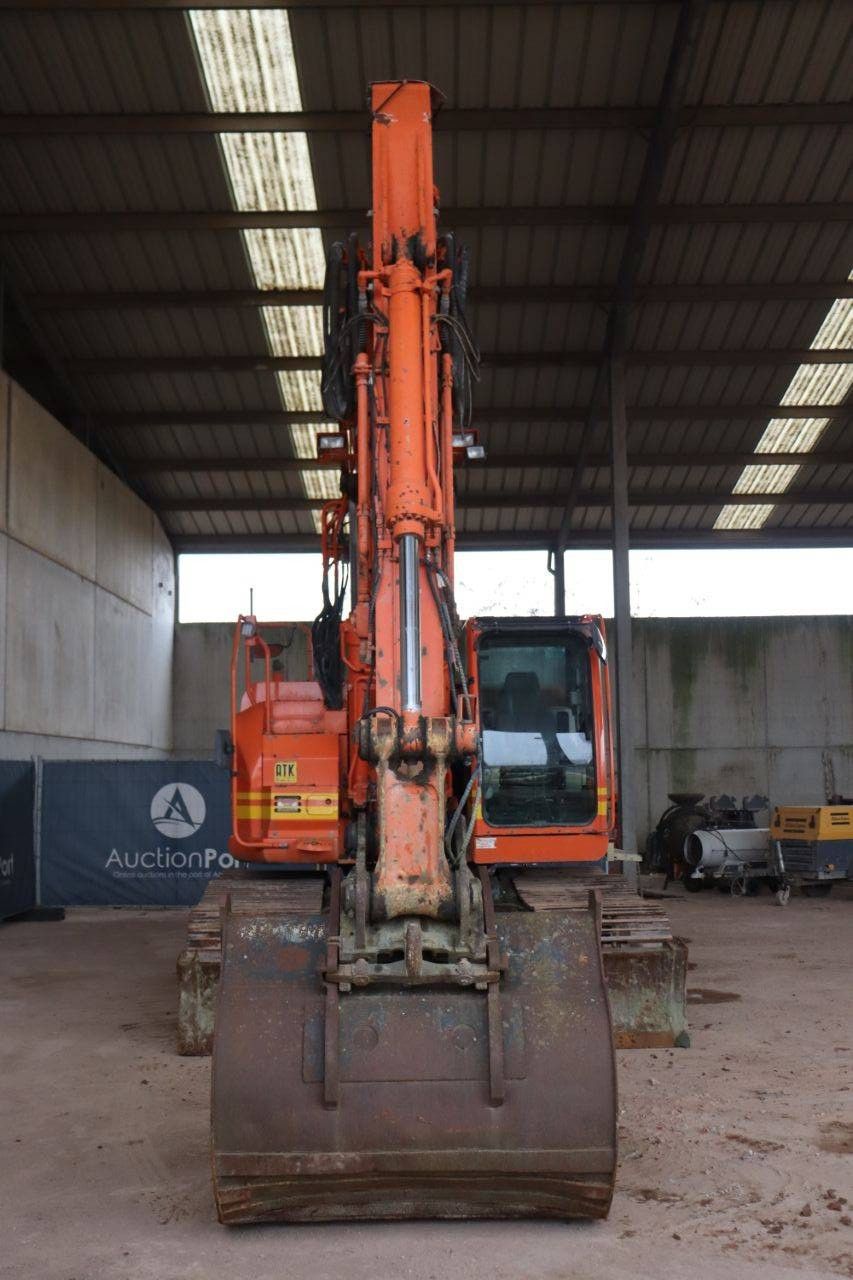 Crawler excavator Hitachi ZX225 USLC-5B Diesel 122kW 2014