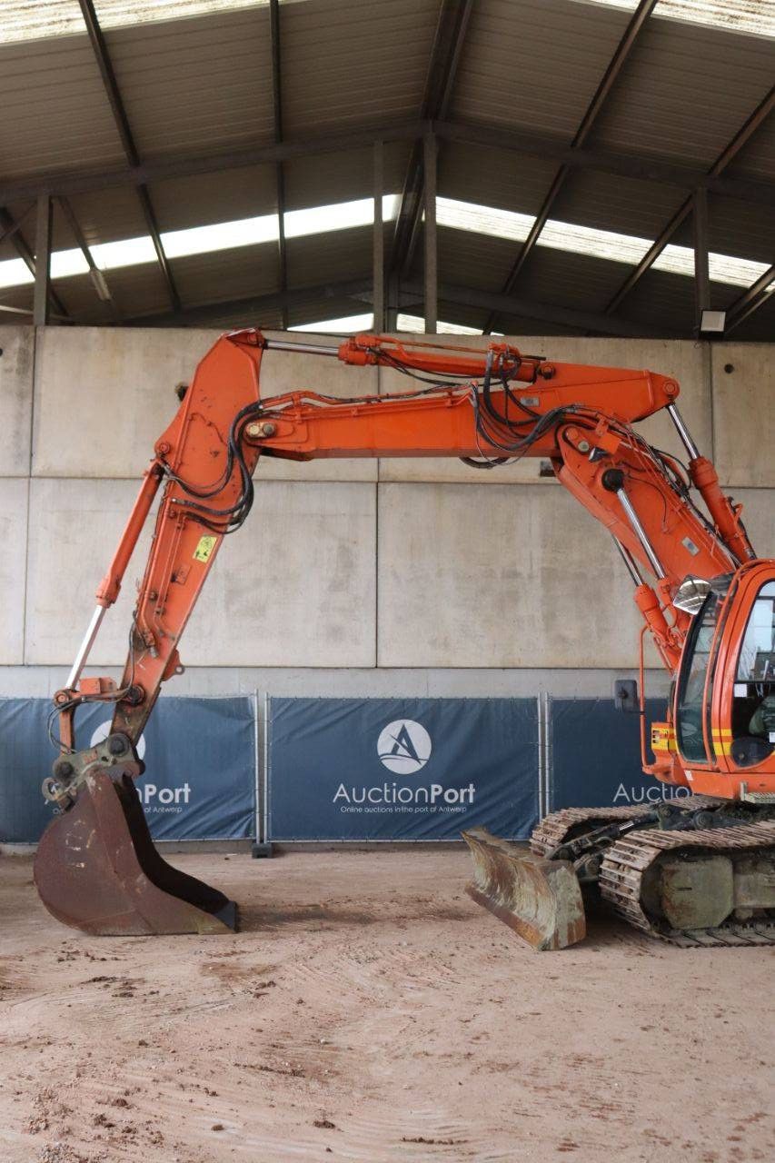 Crawler excavator Hitachi ZX225 USLC-5B Diesel 122kW 2014