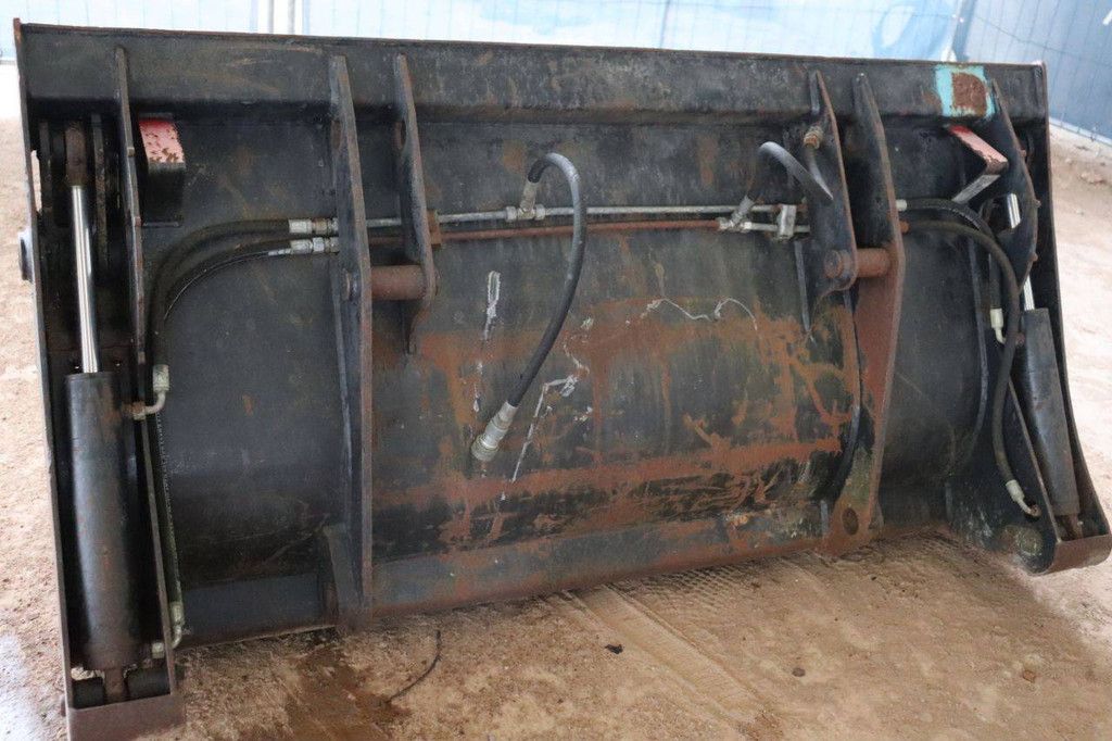 Wheel loader Caterpillar 906H Diesel 55kW 2015