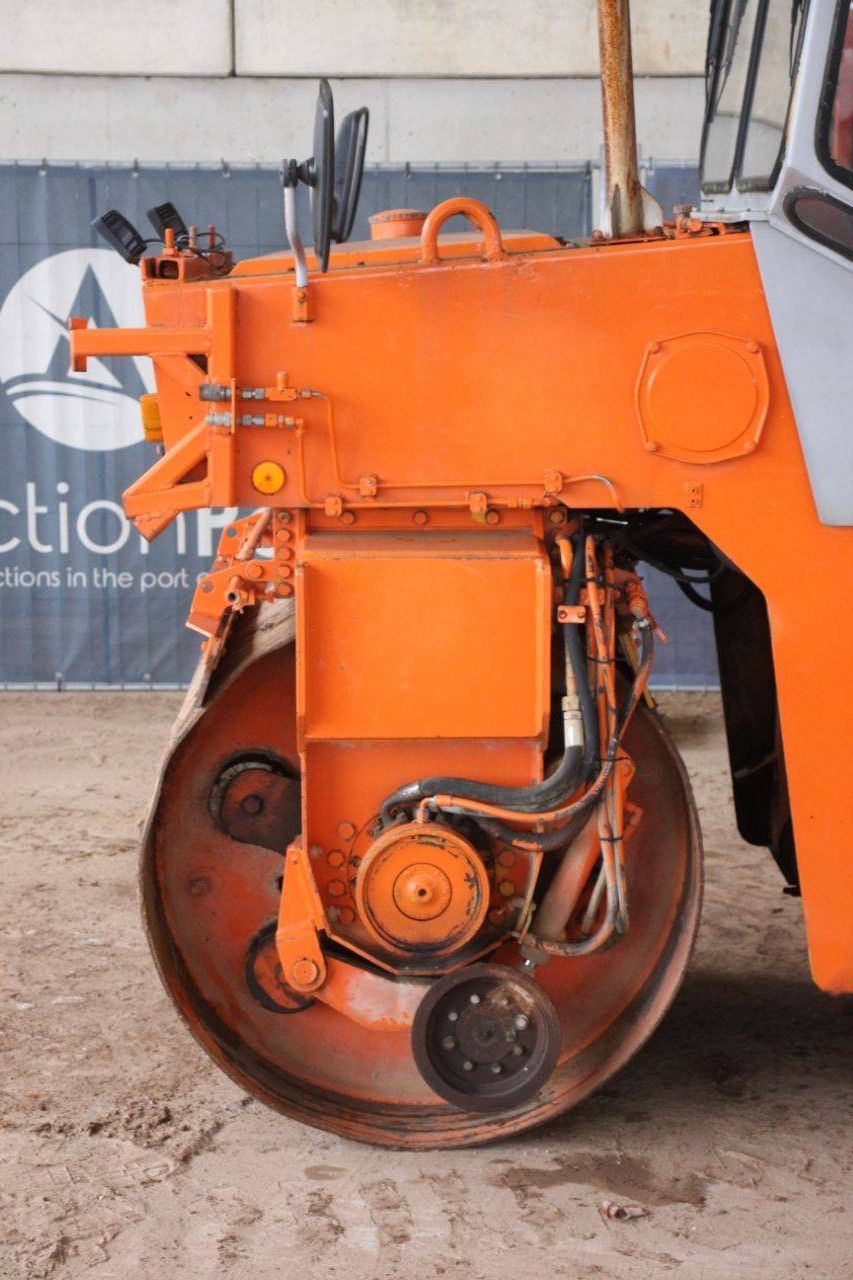 Tandem roller Hamm DV06V Diesel 38kW 1992