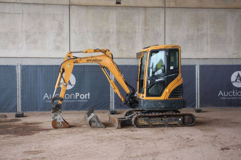 Raupenbagger Hyundai Robex25Z-9AK Diesel 17,3 kW 2018