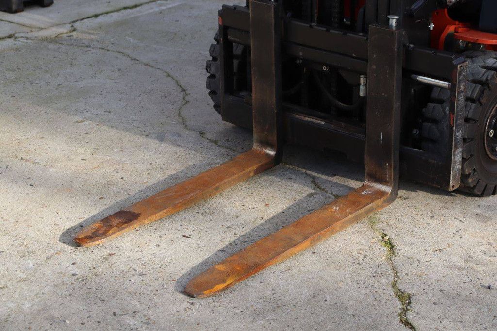 Toyota 8FBE18T Electric Forklift 1800kg 4.5m 2018