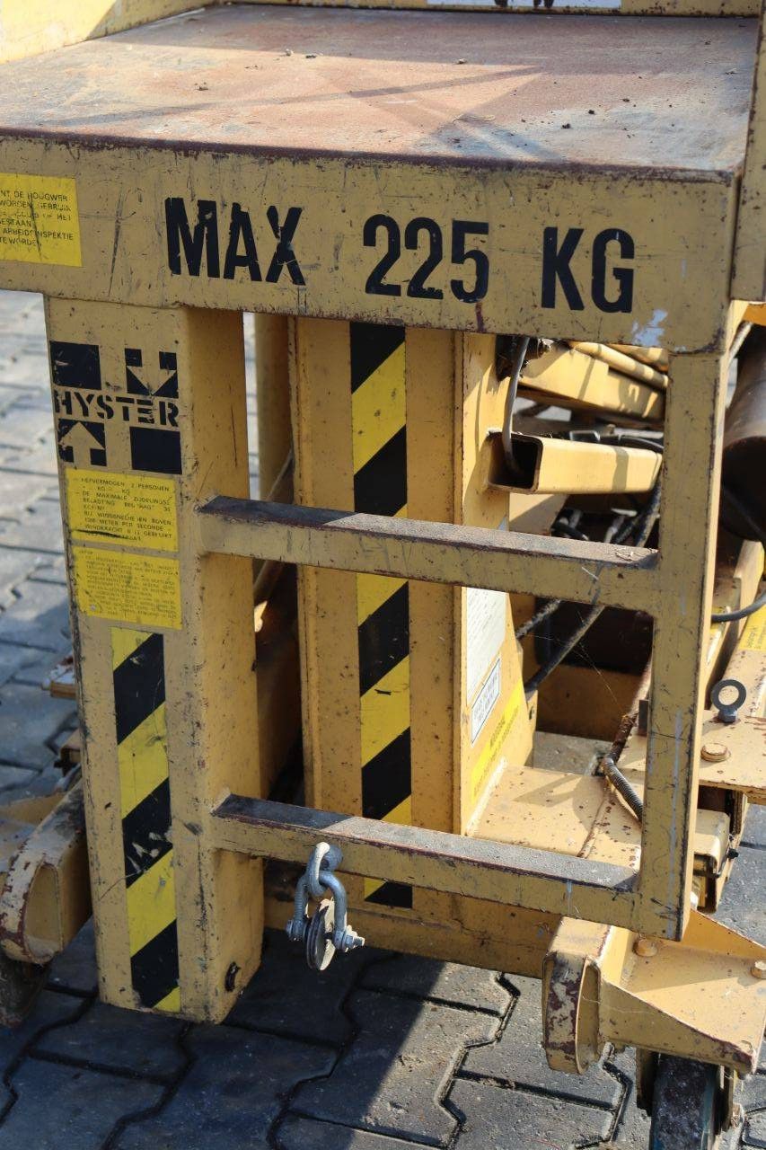 Hyster M-15 Elektrische 6,6 m Gelenkteleskoparbeitsbühne