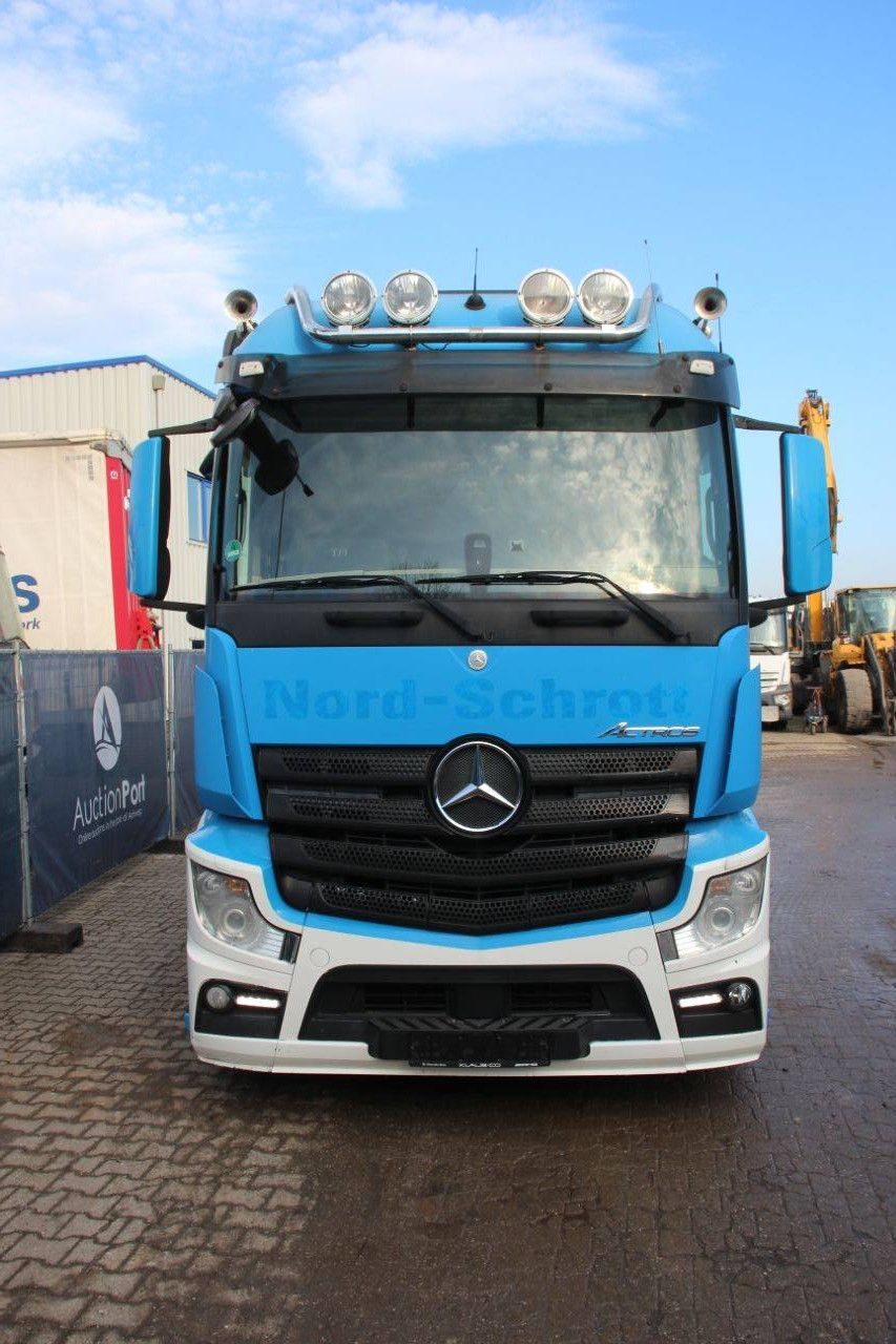 Fahrgestell LKW Mercedes-Benz Actros 2548 Diesel