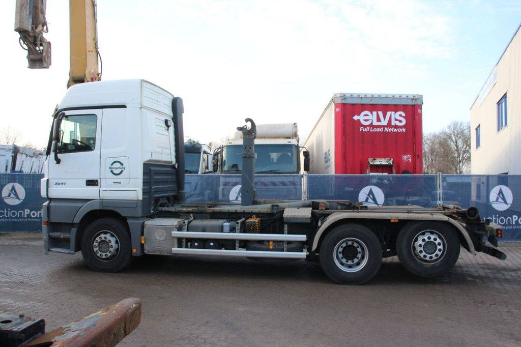 Hakenarmsystem für Lkw Mercedes-Benz Actros 2541 Diesel, Baujahr 2011