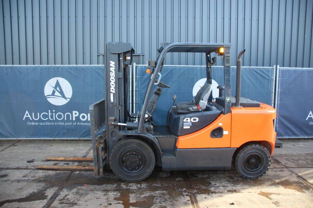 Doosan D40SC-7 Diesel Forklift 4000kg 4.7m 2018