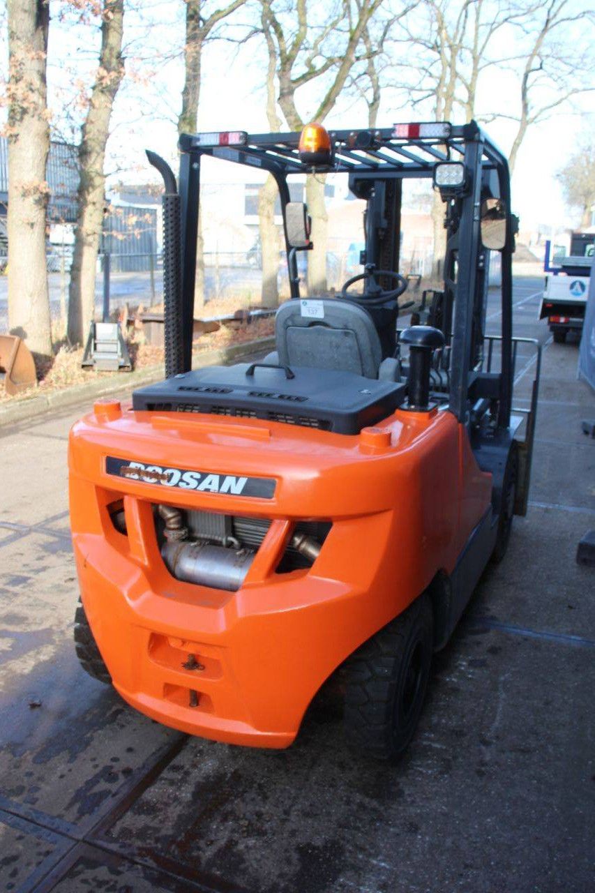 Doosan D40SC-7 Diesel Forklift 4000kg 4.7m 2018