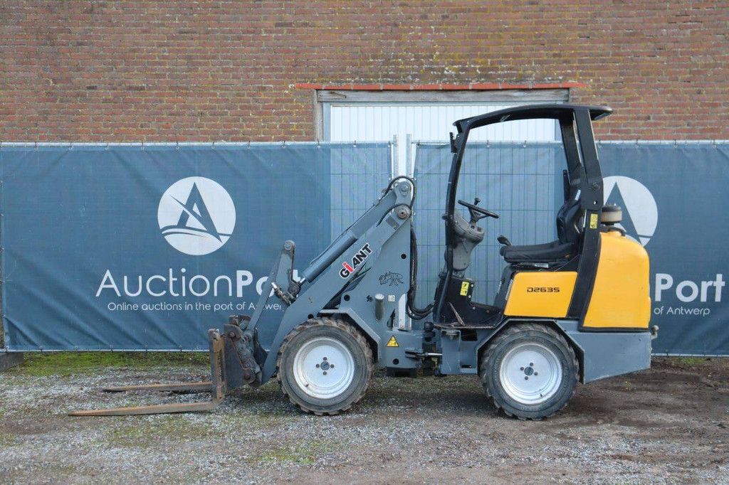 Articulated loader Giant D2635 Diesel 26kW 2011