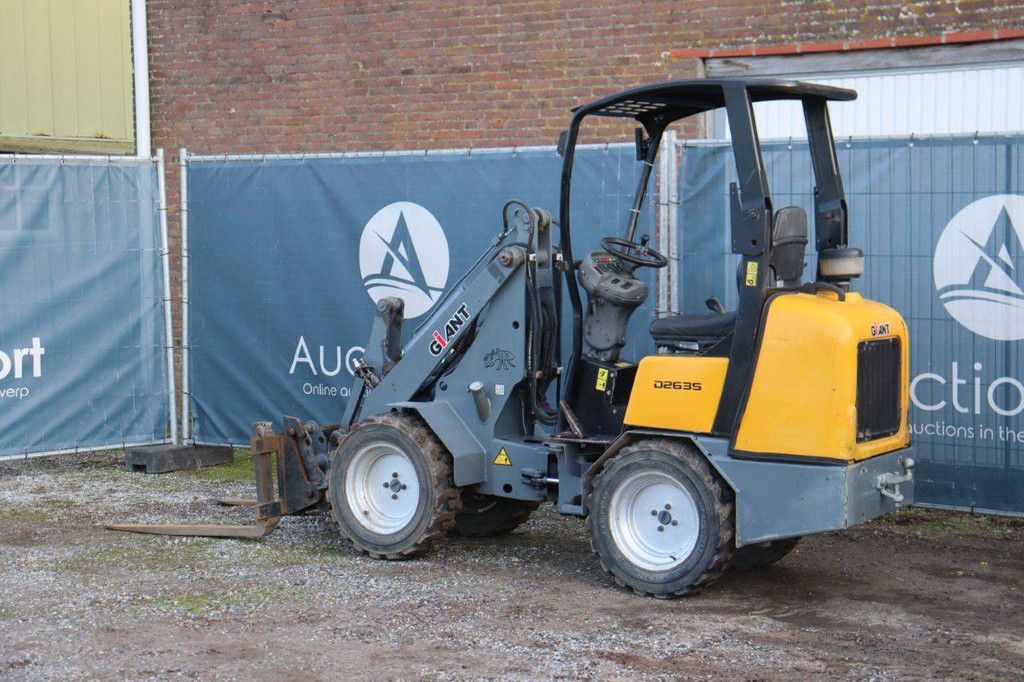 Articulated loader Giant D2635 Diesel 26kW 2011