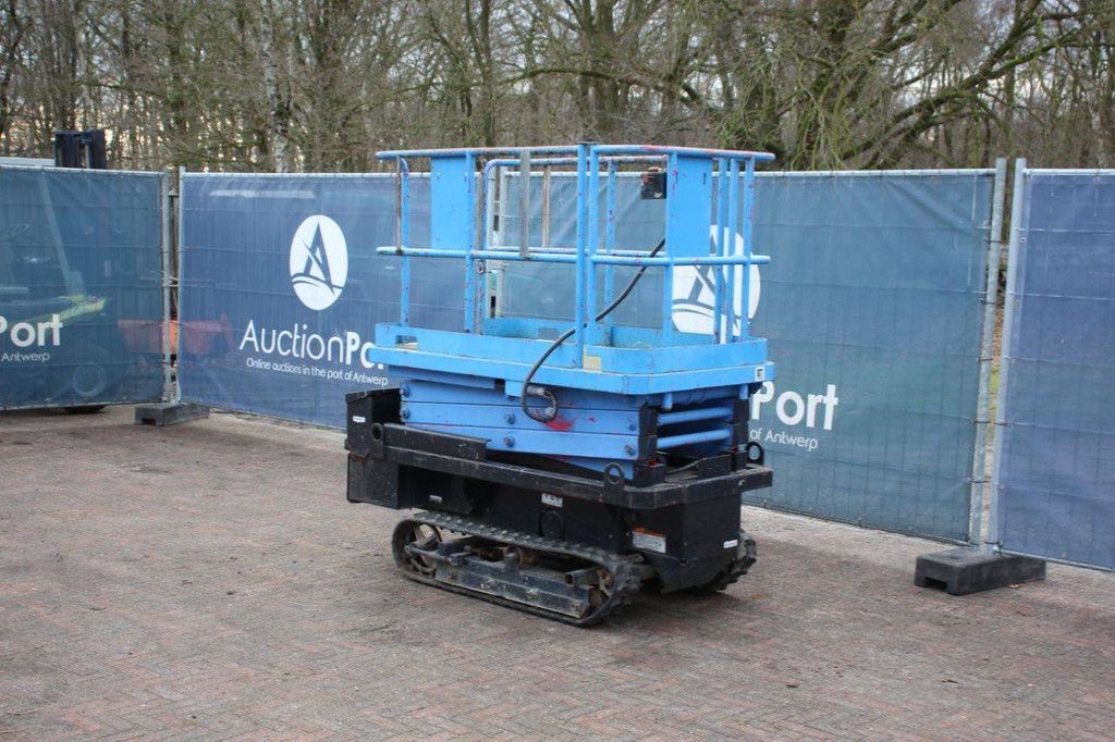 Scherenbühne Aichi RV041H Elektrisch 6 m 1992