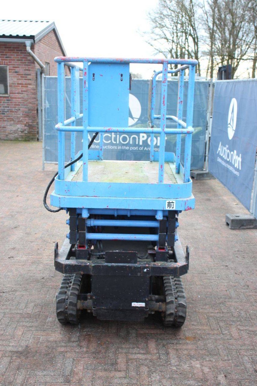 Scherenbühne Aichi RV041H Elektrisch 6 m 1992