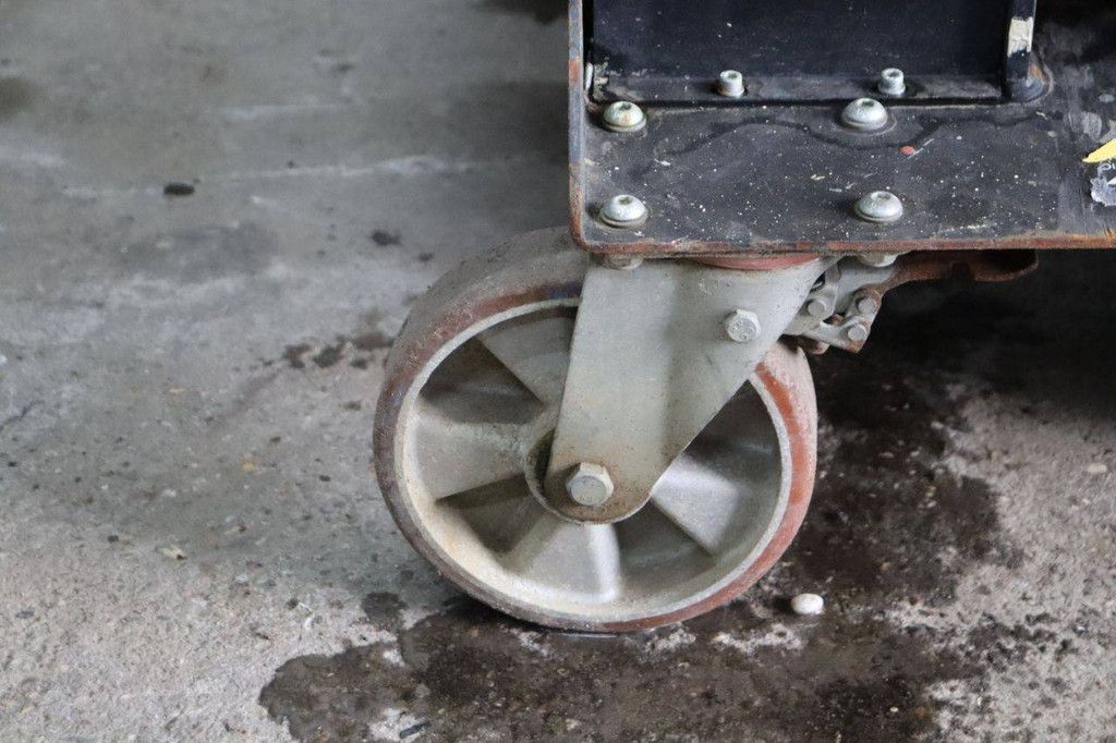 Boss X3X Electric Scissor Lift 5.20m 2019