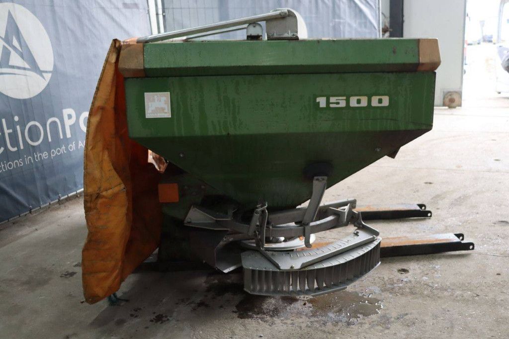 Fertilizer spreader Amazone ZA-M Novis