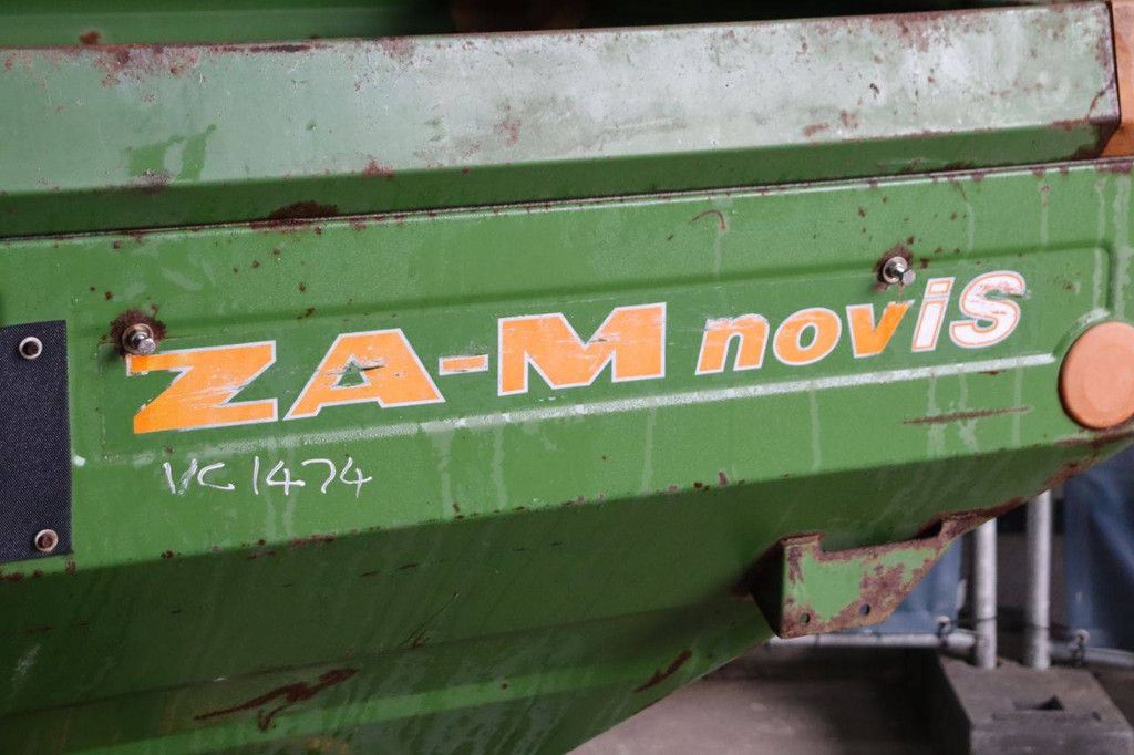 Fertilizer spreader Amazone ZA-M Novis