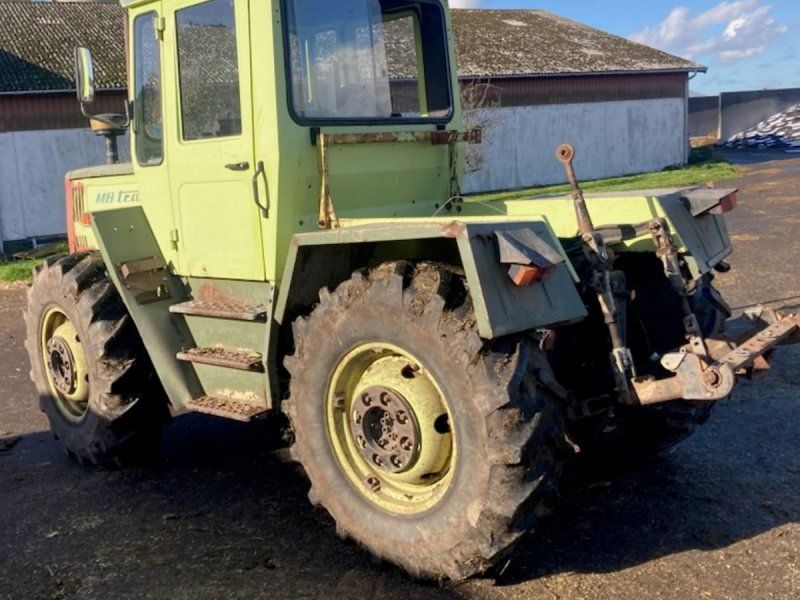 Mercedes-Benz 1000 EN EJER, FRONTLIFT