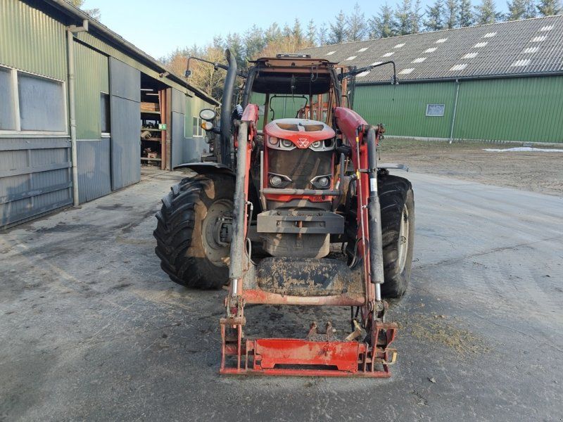 Massey Ferguson 6718S