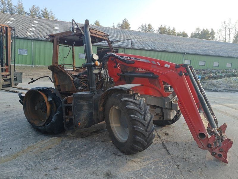 Massey Ferguson 6718S