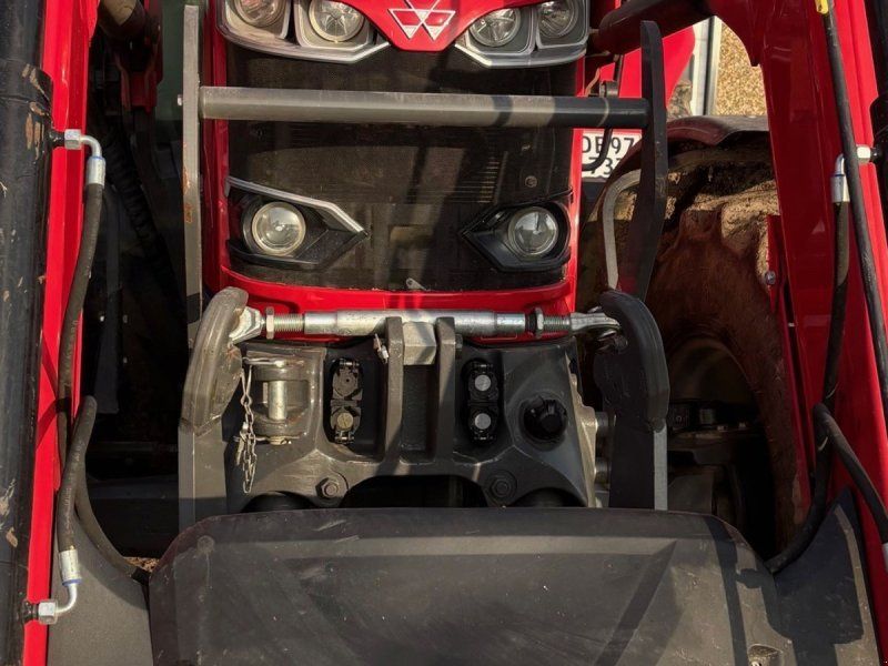 Massey Ferguson 6715S