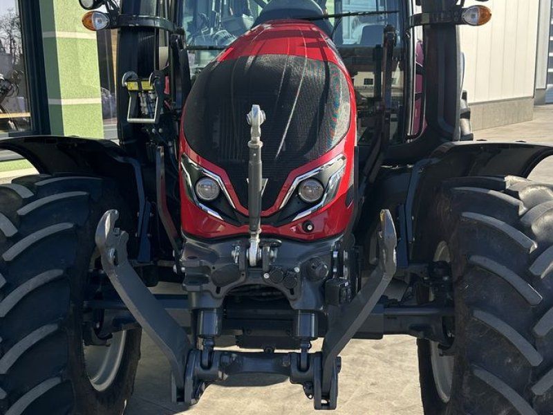 Valtra G105