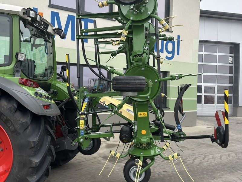 Krone Vendro 820