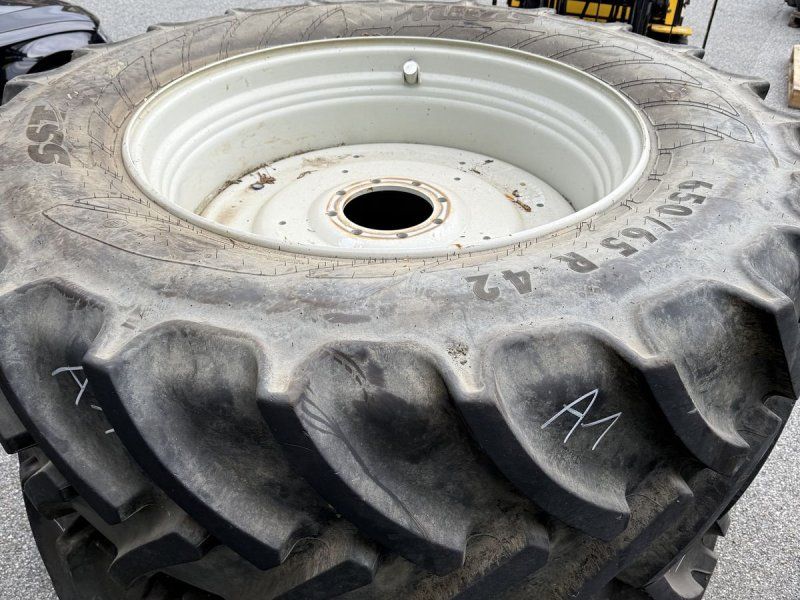 Mitas 650/65 R42  SST 8Loch