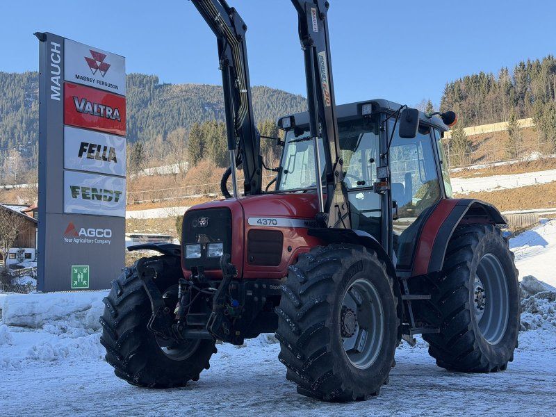 Massey Ferguson 4370