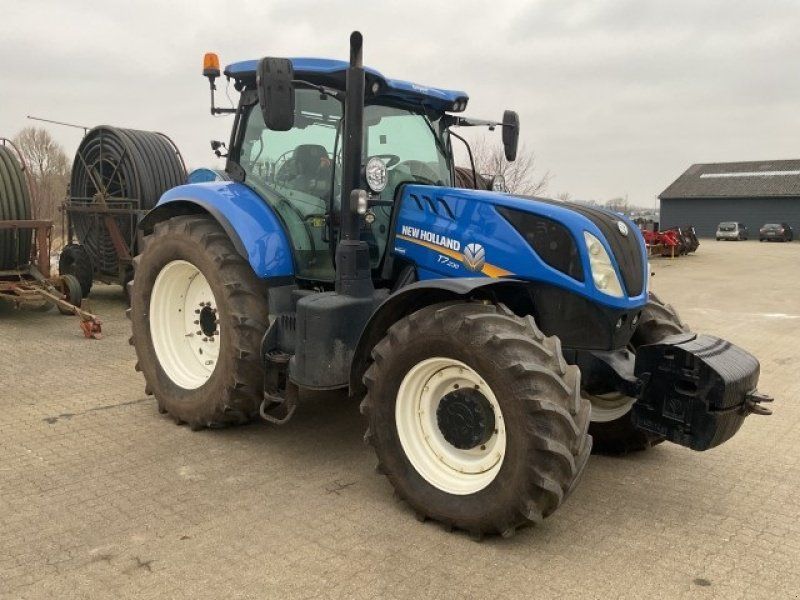 New Holland T7.230