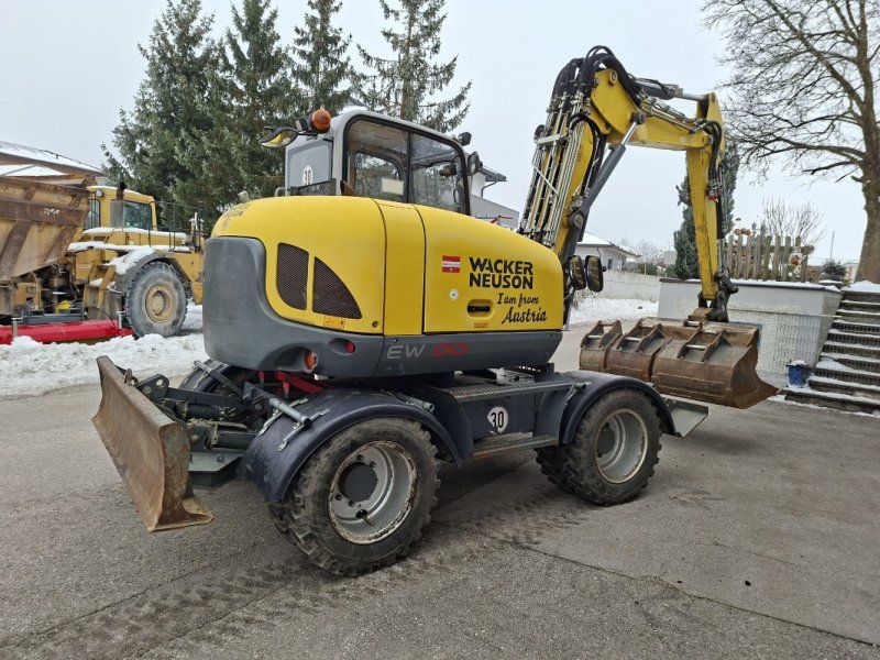 Wacker Neuson EW100, 30 km/h, 4--steering