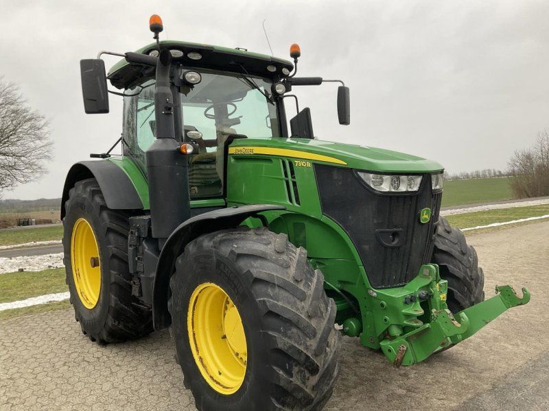 John Deere 7310R